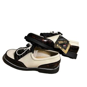 Stuart Weitzman Gore-Tex Golf Shoes. SIZE 5